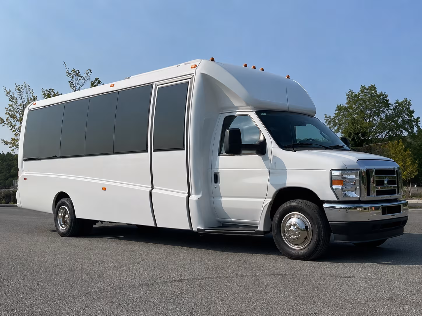 bachelor and bachelorette party bus rentals in tracy california