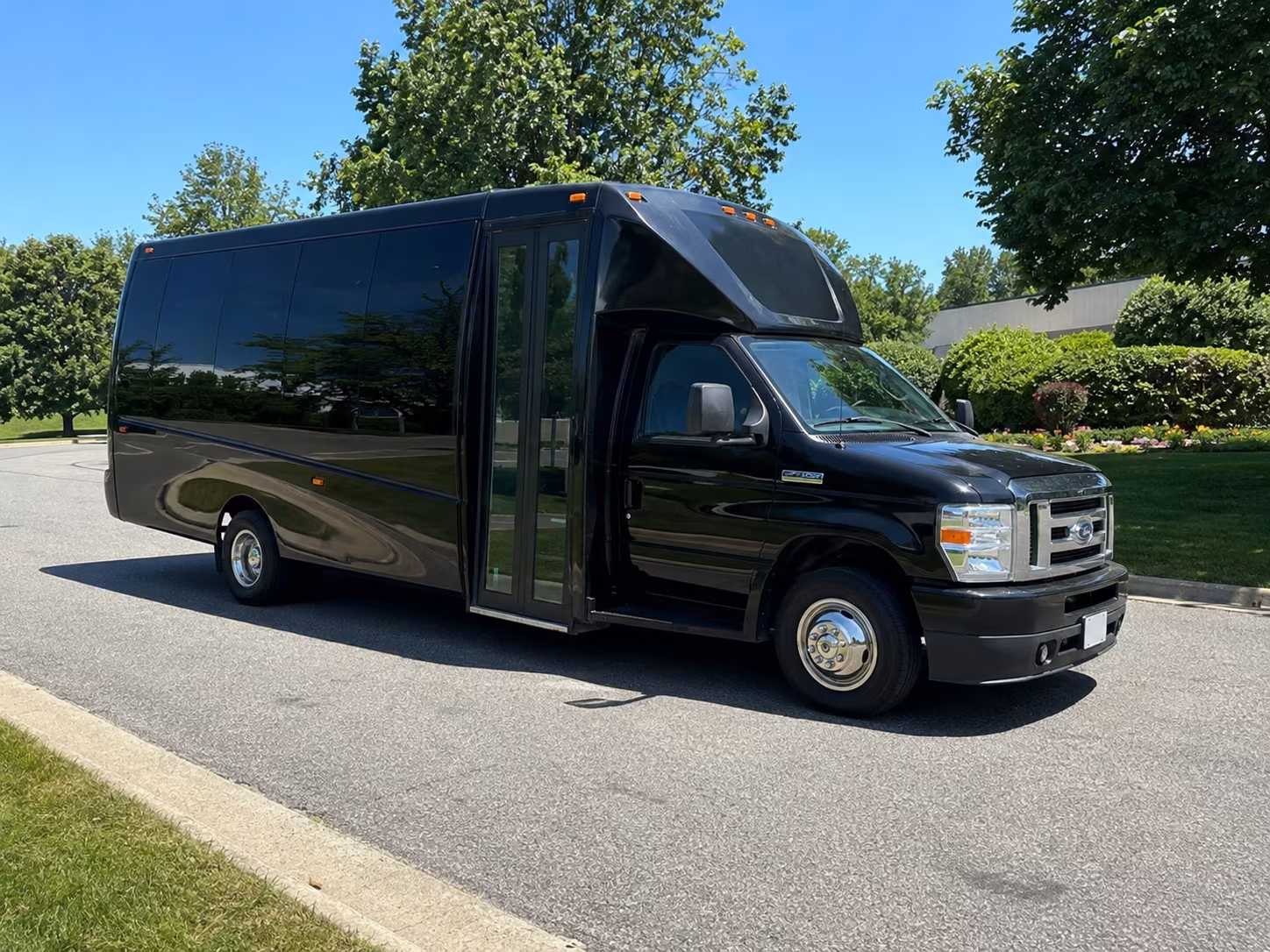 party buses for tracy wedding parties and bridal groups