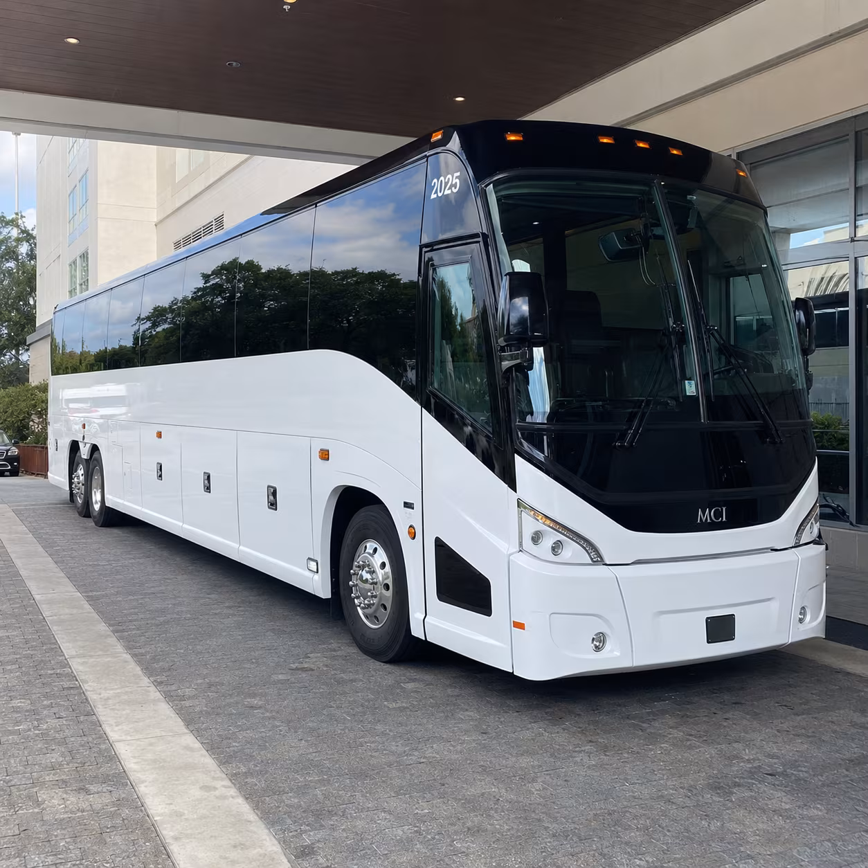 tracy 54 passenger charter bus