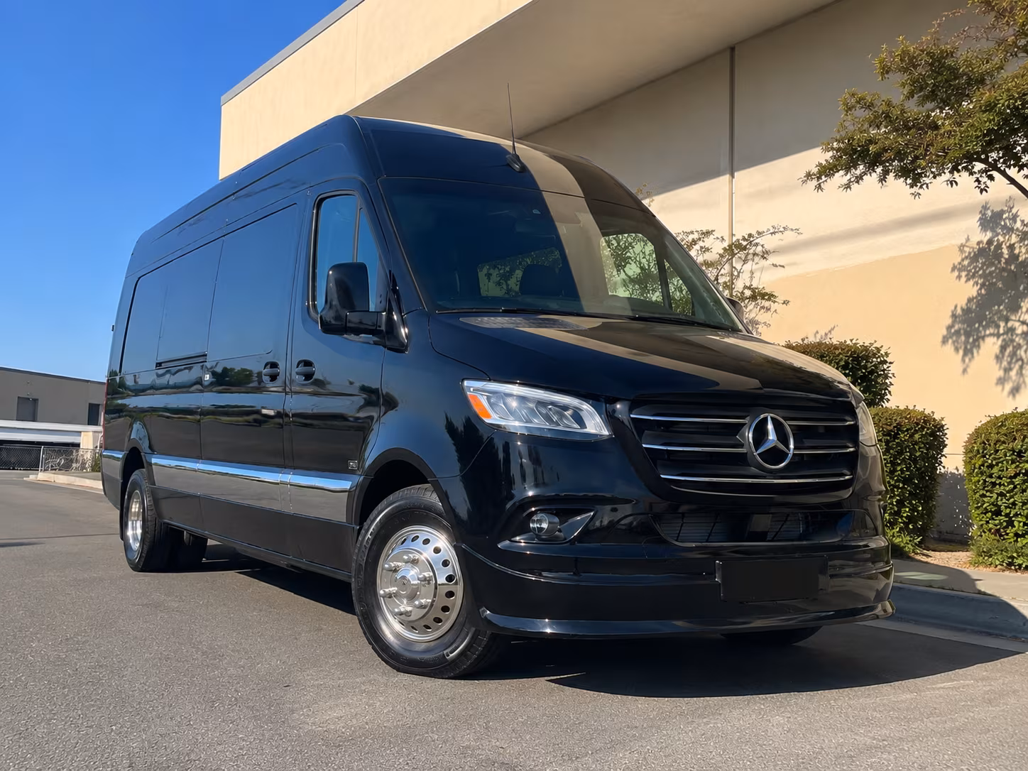 tracy sprinter van with driver