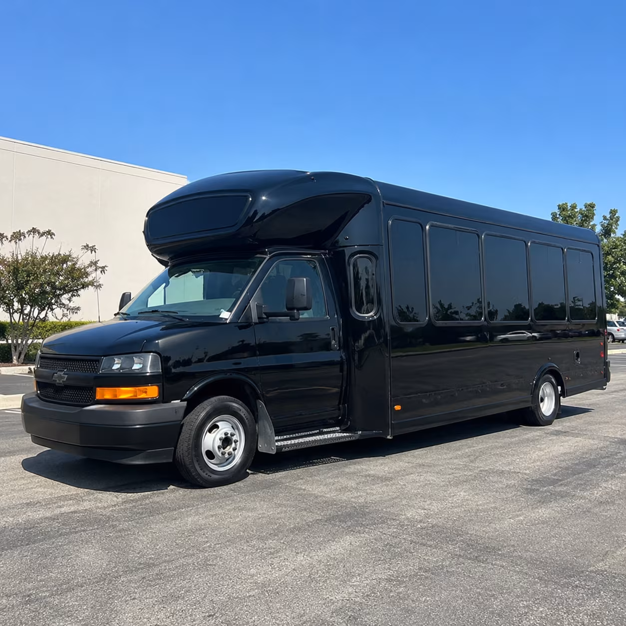 why rent using tracyminibuscompany com